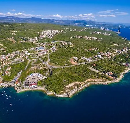 Lucija *