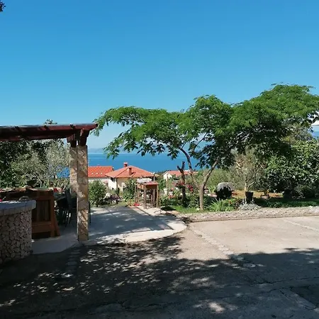 Lucija Apartment Kostrena