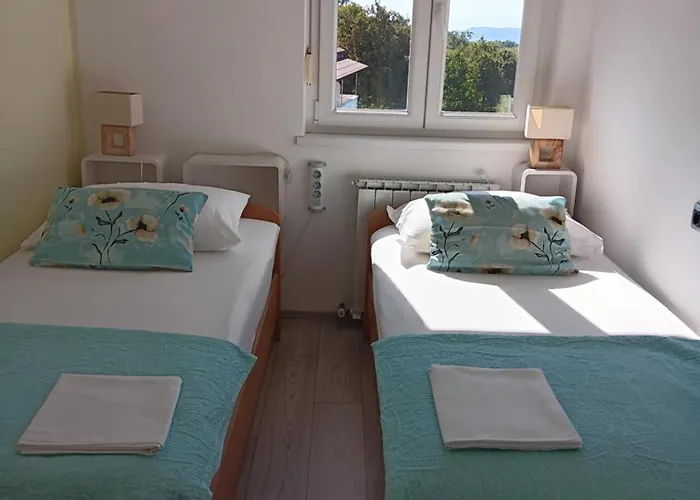 Apartment Lucija *